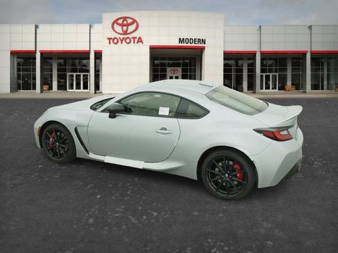 Used 2026 Toyota GR86 Premium w/ Performance Package RWD image 17