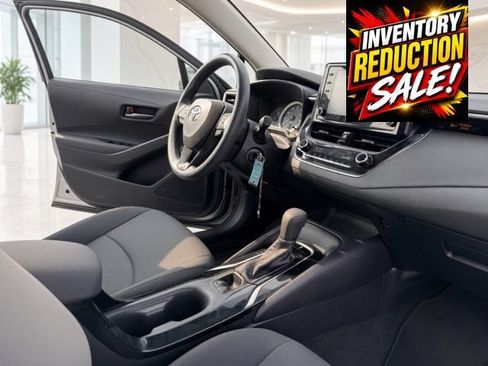 Used 2022 Toyota Corolla LE FWD image 10