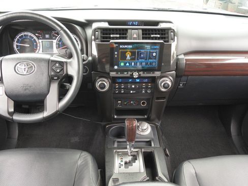 Used 2019 Toyota 4Runner Limited AWD/4WD image 27