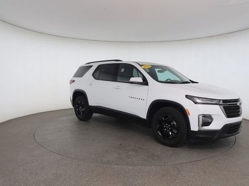 Used 2023 Chevrolet Traverse LT FWD image 27