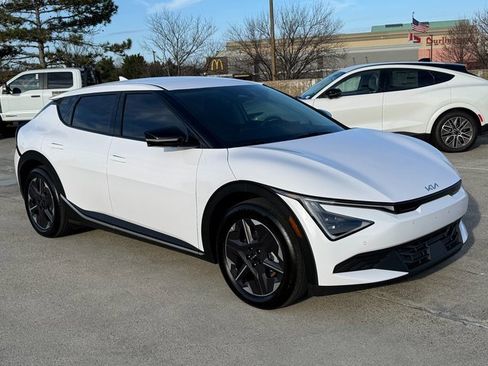Used 2025 Kia EV6 Light image 6