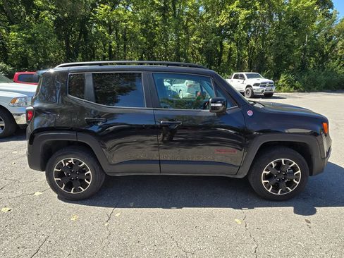 Used 2023 Jeep Renegade Trailhawk AWD/4WD image 9