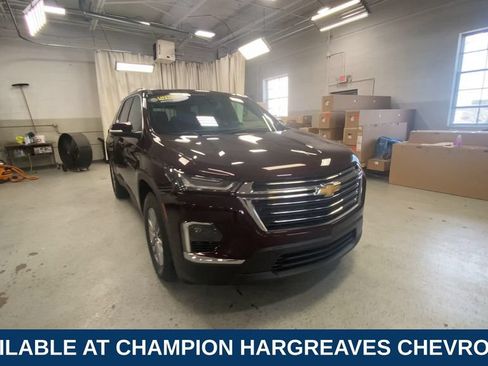 Certified 2023 Chevrolet Traverse LT FWD image 3