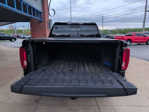 Used 2021 GMC Sierra 1500 SLT w/ SLT Convenience Package AWD/4WD image 22