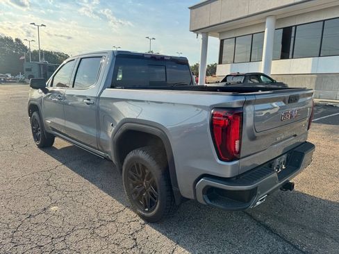 Used 2024 GMC Sierra 1500 AT4 w/ Technology Package AWD/4WD image 5