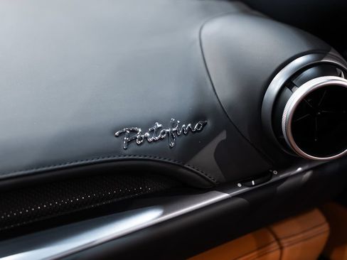 Certified 2020 Ferrari Portofino RWD image 47