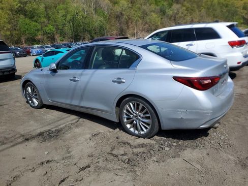 Used 2018 INFINITI Q50 Luxe w/ Essential Package (3.0T Luxe) AWD/4WD image 3