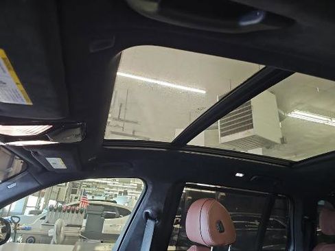 Used 2020 BMW X7 xDrive40i w/ M Sport Package image 17