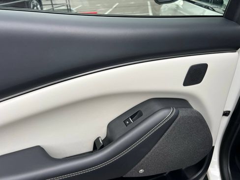 Used 2022 Ford Mustang Mach-E Premium RWD image 43