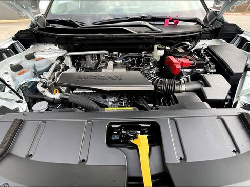 New 2026 Nissan Rogue Platinum image 16