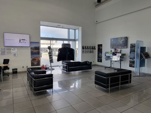 Used 2019 Chevrolet Silverado 1500 RST image 9