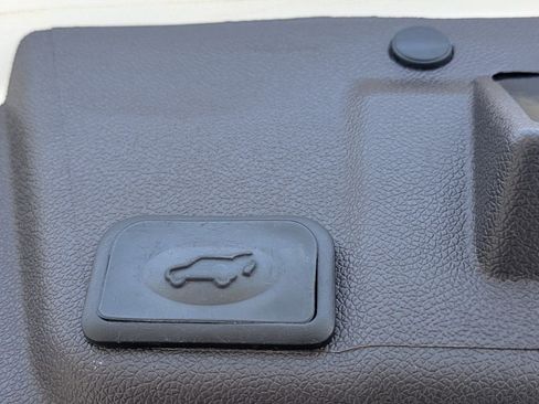Used 2015 Buick Enclave Leather FWD image 14