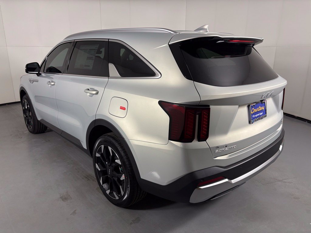 New 2026 Kia Sorento EX AWD/4WD image 6
