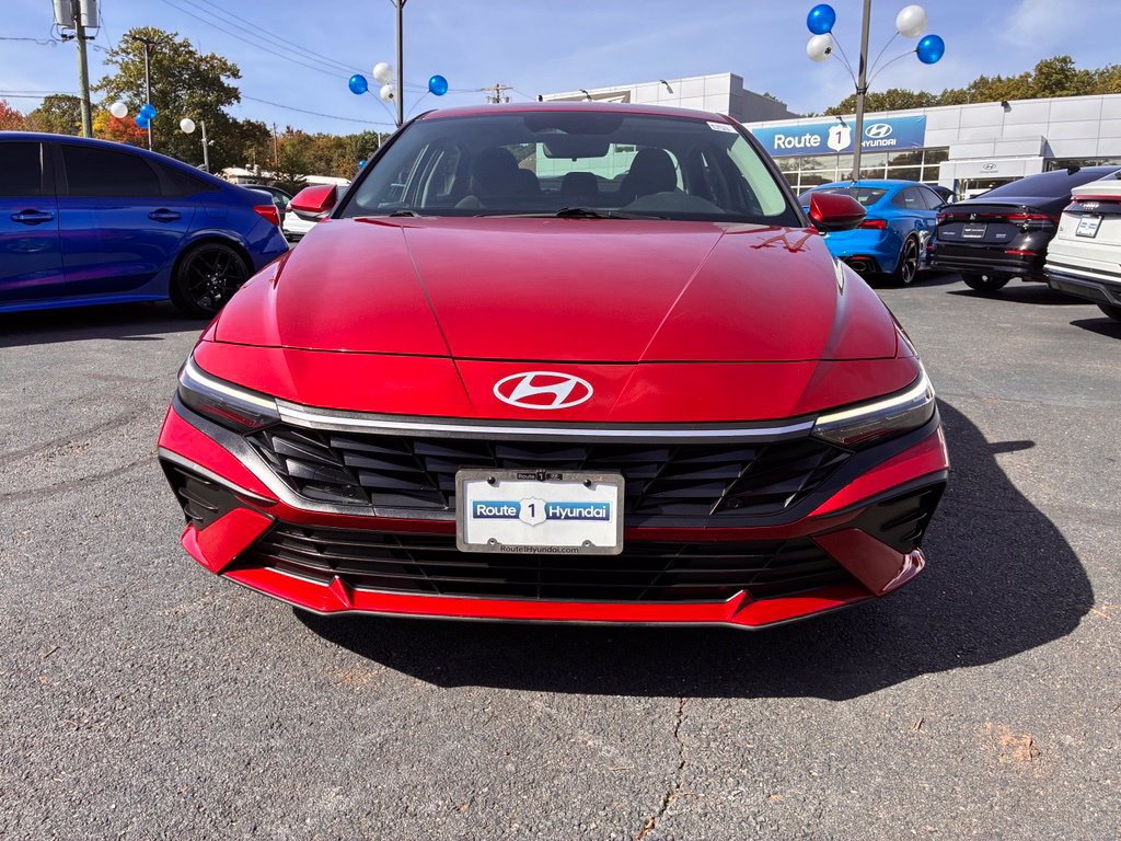 Used 2024 Hyundai Elantra SEL FWD image 2