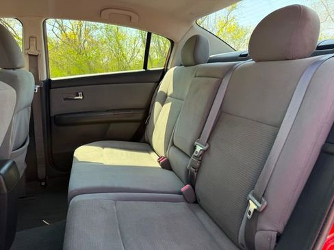 Used 2010 Nissan Sentra 2.0 SR FWD image 20