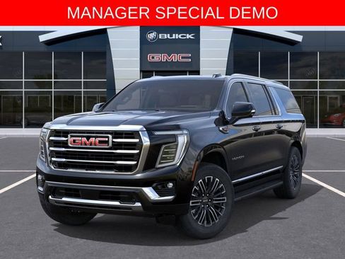 Used 2026 GMC Yukon XL Elevation w/ Elevation Premium Package AWD/4WD image 6