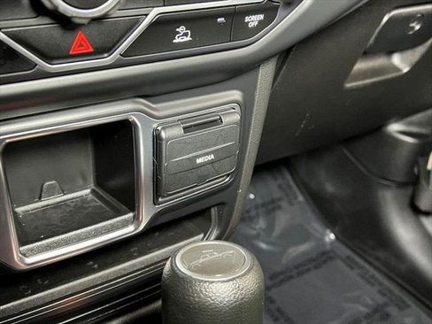Certified 2023 Jeep Gladiator Sport image 36