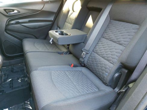 Used 2021 Chevrolet Equinox LT image 14