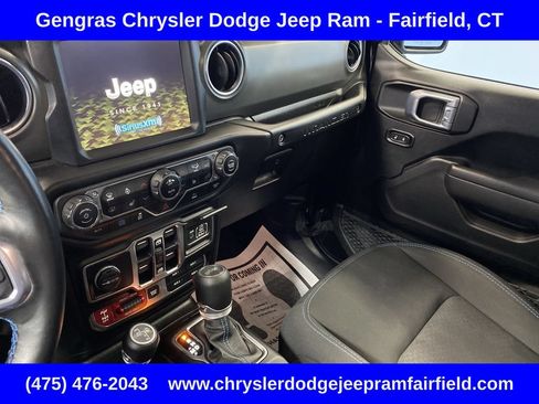 Certified 2022 Jeep Wrangler Unlimited Rubicon 4xe w/ Cold Weather Group AWD/4WD image 14