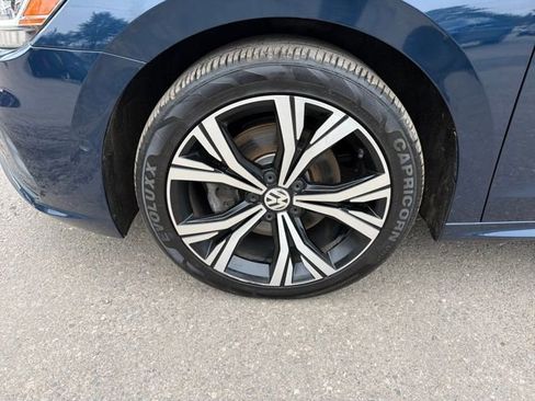 Used 2020 Volkswagen Passat 2.0T SEL image 30