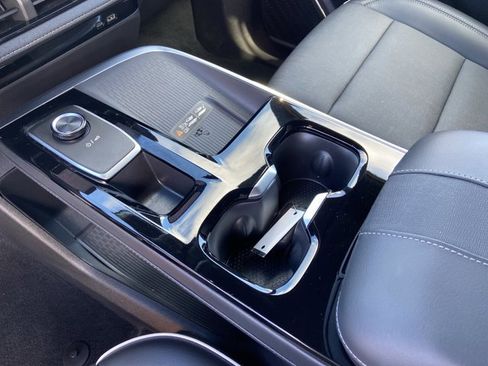 Used 2025 Buick Enclave Preferred w/ Power Package image 42