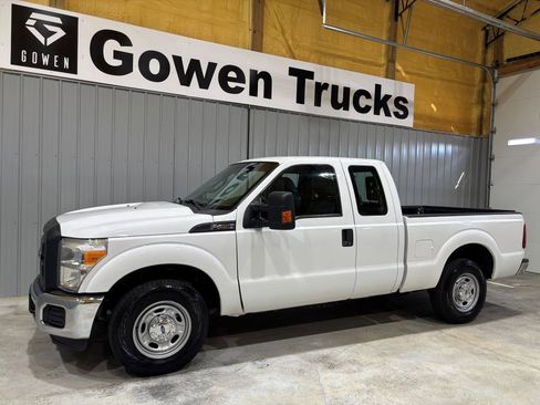 Used 2014 Ford F250 XL w/ Power Equipment Group image 4