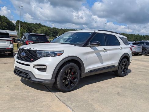 Used 2020 Ford Explorer ST w/ ST Street Pack AWD/4WD image 4