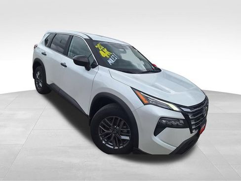 Certified 2025 Nissan Rogue S AWD/4WD image 1