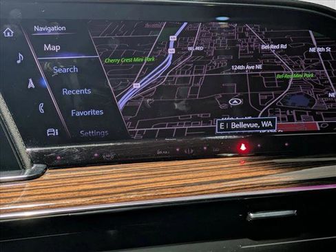 Used 2022 Cadillac Escalade Premium Luxury image 15