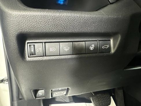 Used 2021 Toyota RAV4 XSE AWD/4WD image 13