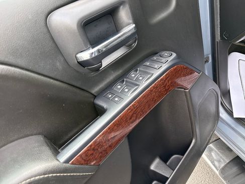 Used 2016 GMC Sierra 1500 SLE w/ SLE Value Package image 14