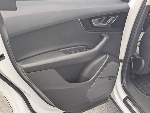 Used 2019 Audi Q7 3.0T Premium Plus image 18