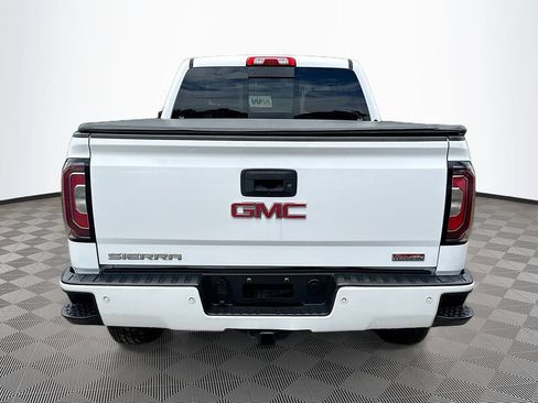 Used 2018 GMC Sierra 1500 SLT w/ All-Terrain Package AWD/4WD image 7
