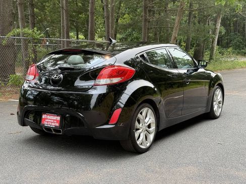 Used 2012 Hyundai Veloster w/ Style Pkg FWD image 5