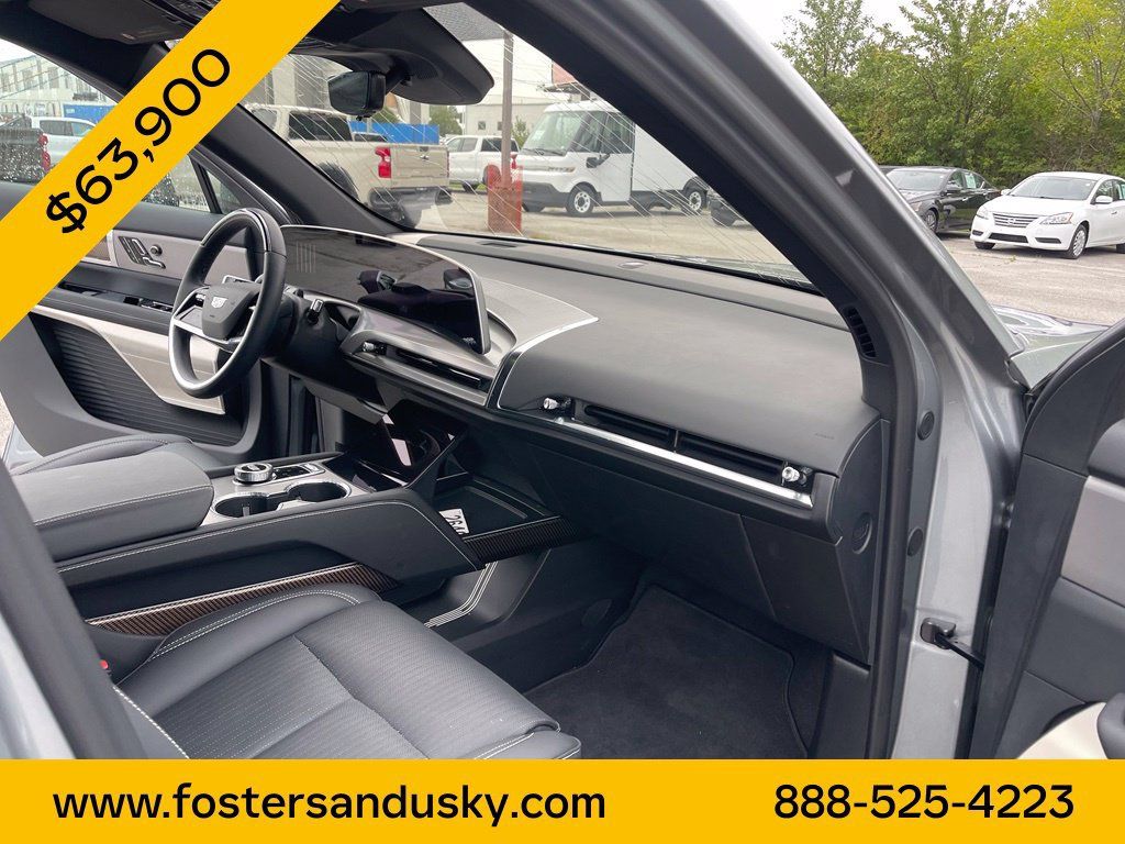 Used 2026 Cadillac Vistiq Luxury AWD/4WD image 19