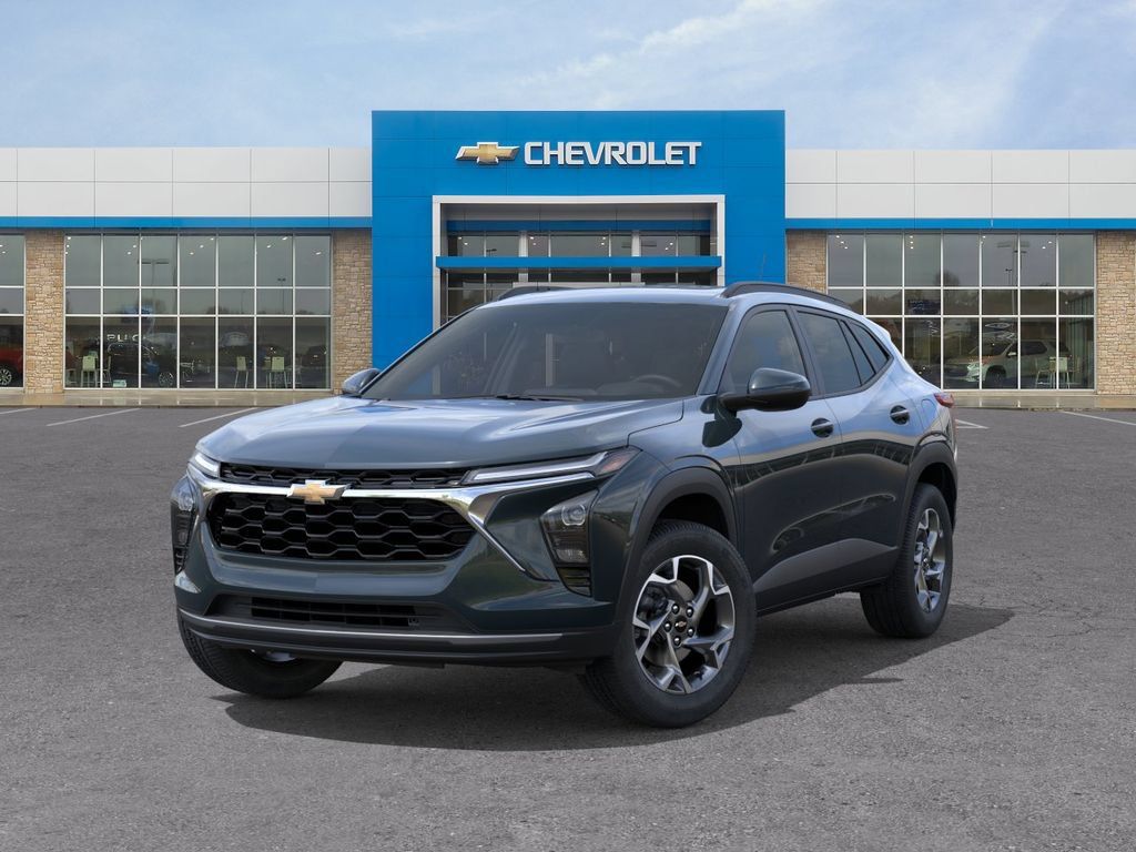 New 2026 Chevrolet Trax LT w/ Sunroof Package FWD image 6