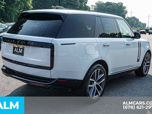 Used 2024 Land Rover Range Rover SE AWD/4WD image 5
