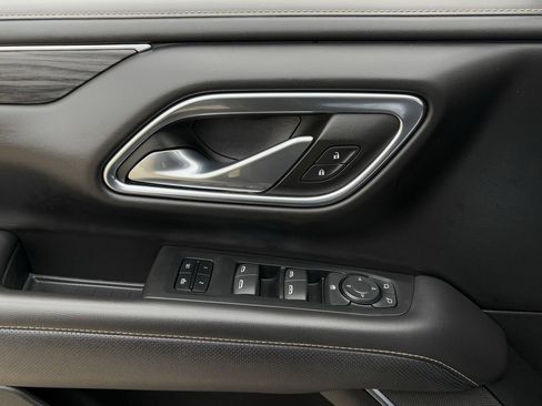 Used 2023 GMC Yukon SLT image 26