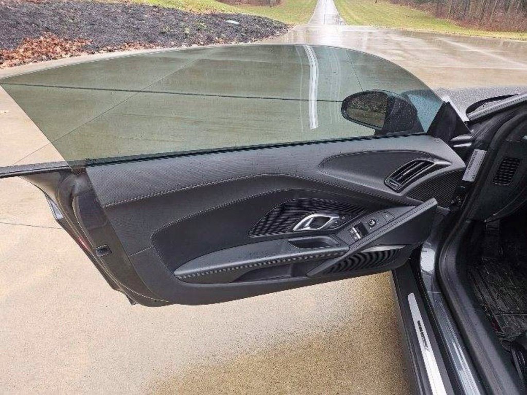 Used 2017 Audi R8 V10 w/ Carbon Exterior Package AWD/4WD image 6