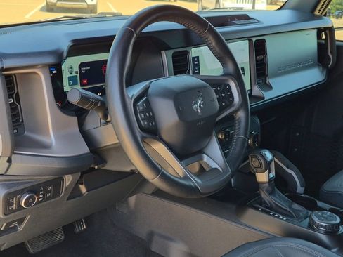 Used 2022 Ford Bronco Outer Banks AWD/4WD image 31