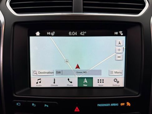 Used 2018 Ford Explorer Platinum image 27