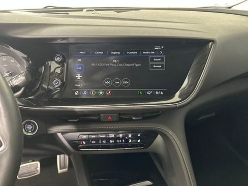 Used 2023 Buick Envision Preferred image 21