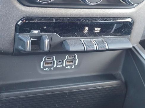 Used 2021 RAM 1500 Big Horn image 17