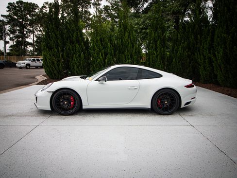 Used 2019 Porsche 911 Carrera 4 GTS AWD/4WD image 7