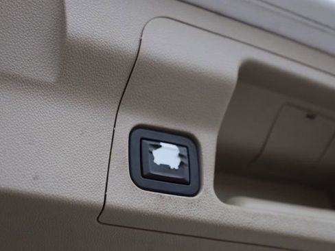 Used 2017 GMC Acadia Denali w/ Technology Package image 39