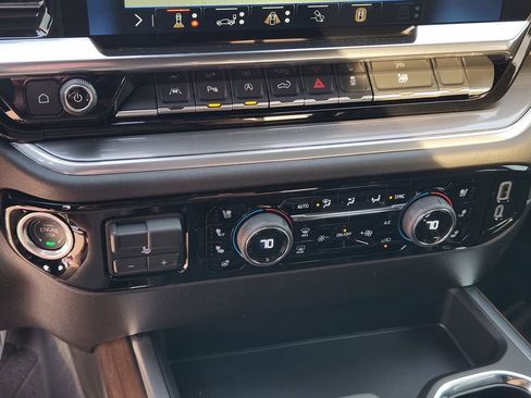 New 2026 Chevrolet Silverado 1500 High Country image 14