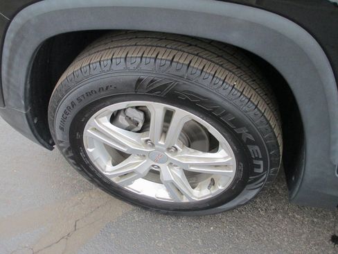 Used 2020 GMC Terrain SLE w/ Driver Convenience Package image 13