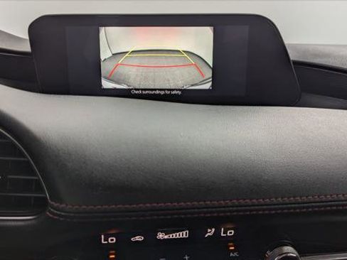 Used 2023 MAZDA MAZDA3 s image 28