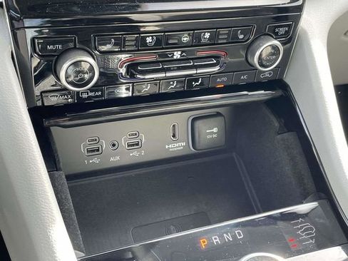 Used 2022 Jeep Grand Cherokee L Summit w/ Advanced Protech Group IV image 23