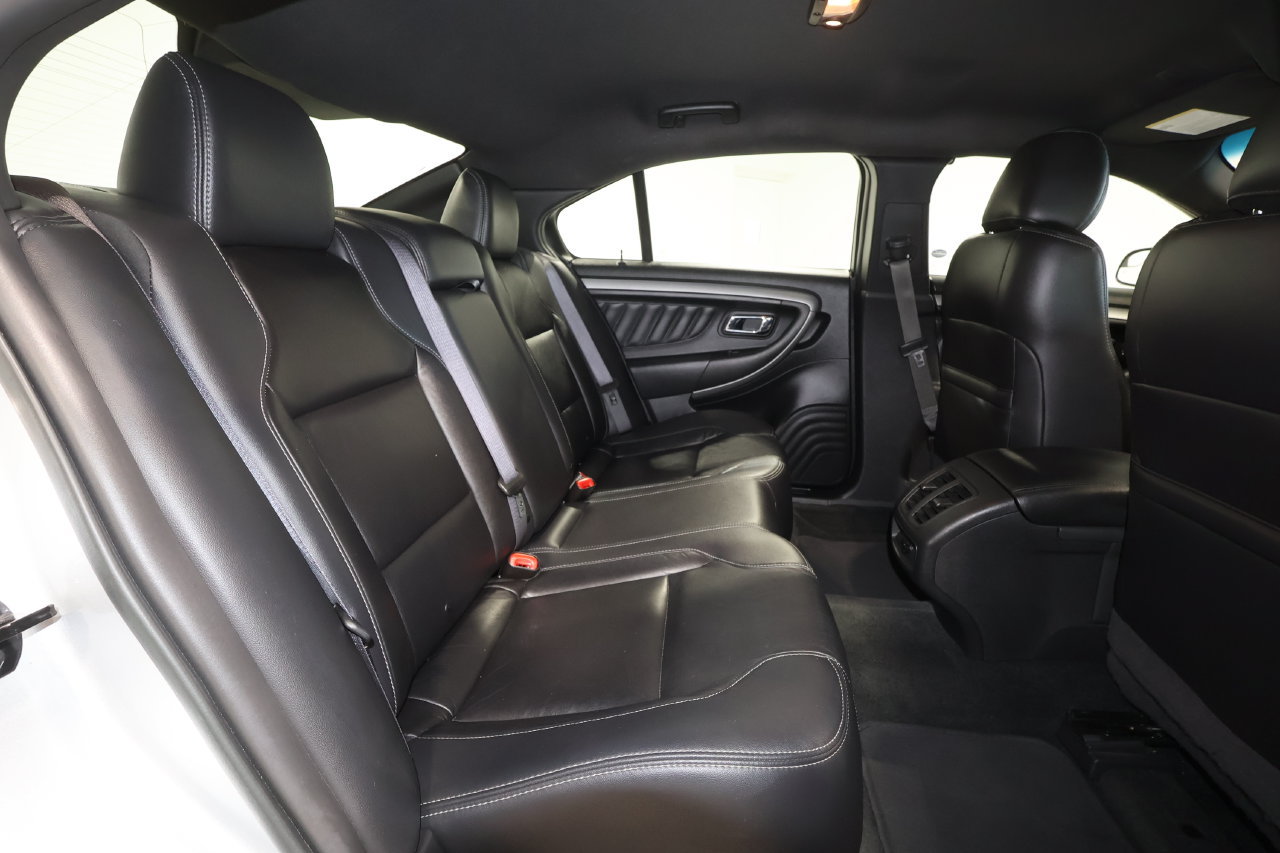 Used 2017 Ford Taurus SEL w/ Equipment Group 201A FWD image 16